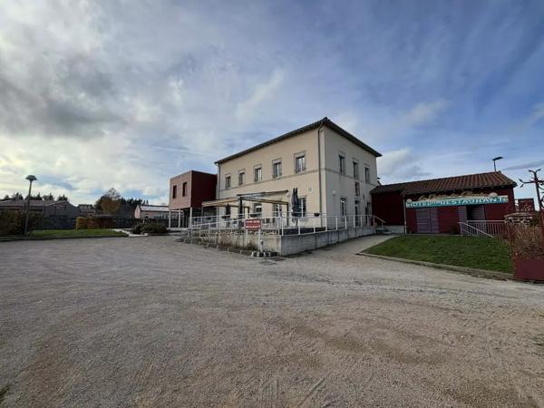 Fond de commerce Hôtellerie Restauration à 20mn du Puy-en-Ve