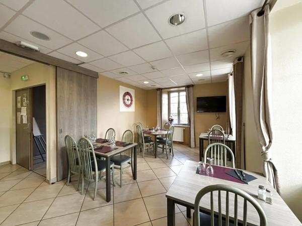 Fond de commerce Hôtellerie Restauration à 20mn du Puy-en-Ve
