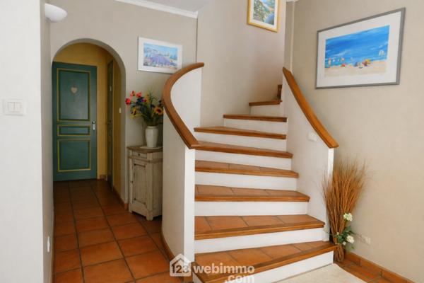 Villas 160 m² à Lorgues 83510