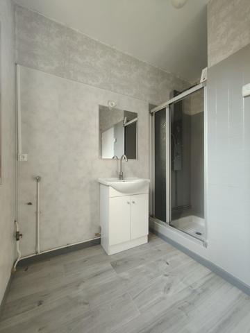 A 15 MN NORD CHAMBLY, MAISON BOURGEOISE DE 150 M² HAB AVEC GARAGES ET DEPENDANCE SUR UN TERRAIN CLOS DE 800 M² Chambly (60230)