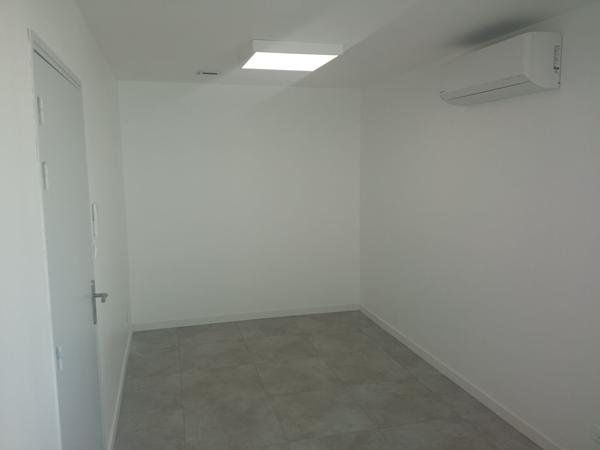Bureaux Challans 4 pièce(s) 57.18 m2