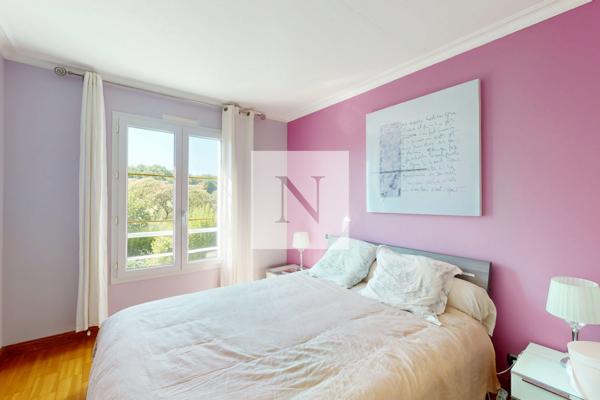 Maison 218 m² avec piscine et terrain de 3 383 m², nord-ouest de Saintes