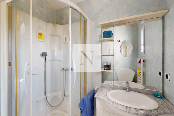 Maison 218 m² avec piscine et terrain de 3 383 m², nord-ouest de Saintes