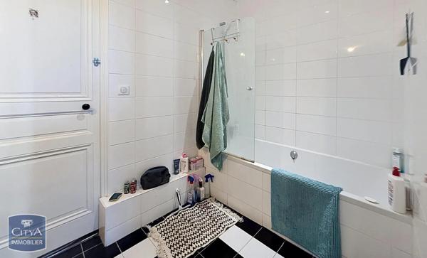 Appartement à louer 4 pièces 137.6m² Lyon (69003)