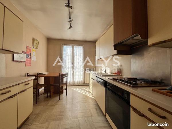 Maison 4 pièce(s) 2 chambre(s) 85 m²