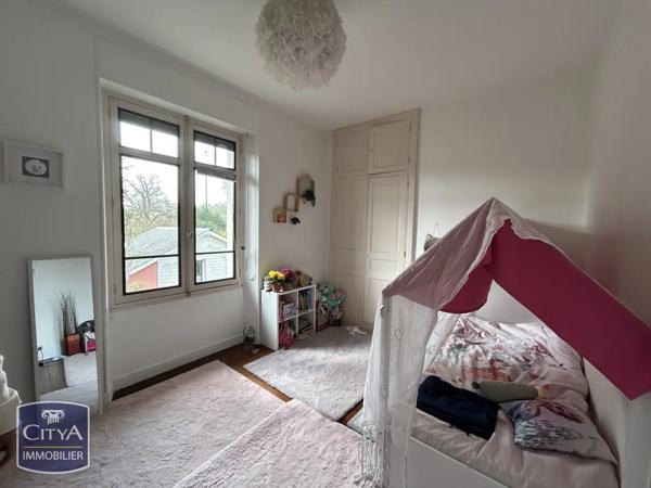 Maison à vendre 7 pièces 240m² Gan (64290)