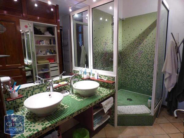Maison à vendre 7 pièces 240m² Gan (64290)