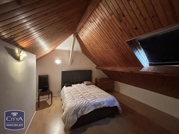 Maison à vendre 7 pièces 240m² Gan (64290)