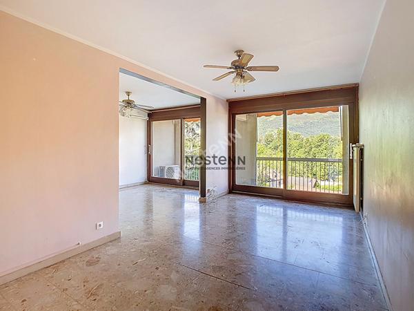 A VENDRE- Bel appartement sans vis à vis de 93 m² - GRENOBLE sur Libération.