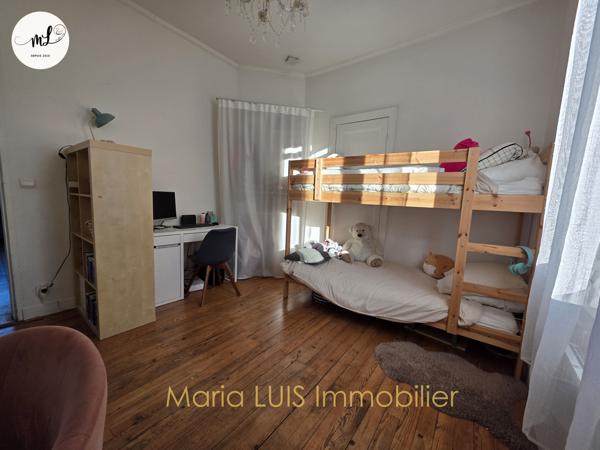 Saint-Médard-en-Jalles (33160) A vendre maison arcachonnaise de 116 m² avec dépendances au centre de la commune