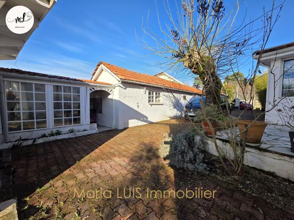 Saint-Médard-en-Jalles (33160) A vendre maison arcachonnaise de 116 m² avec dépendances au centre de la commune