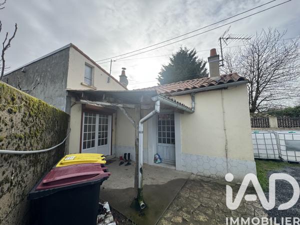 Maison à vendre 2 pièces 51 m² Saint-Jean-de-Sauves