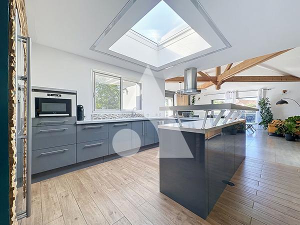 Maison 6 pièces 157.53 m2