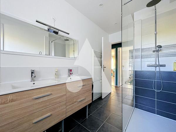 Maison 6 pièces 157.53 m2