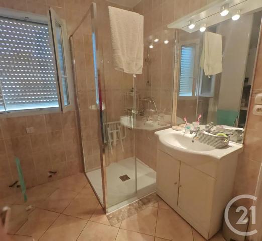 Maison à vendre  7 pièces - 195 m 2   FOIX  - 09