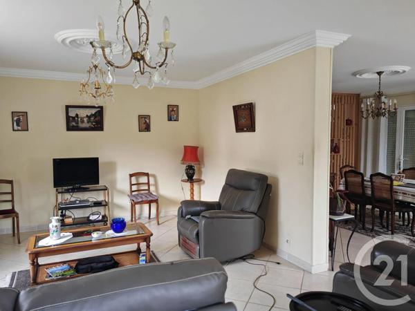 Maison à vendre  7 pièces - 195 m 2   FOIX  - 09