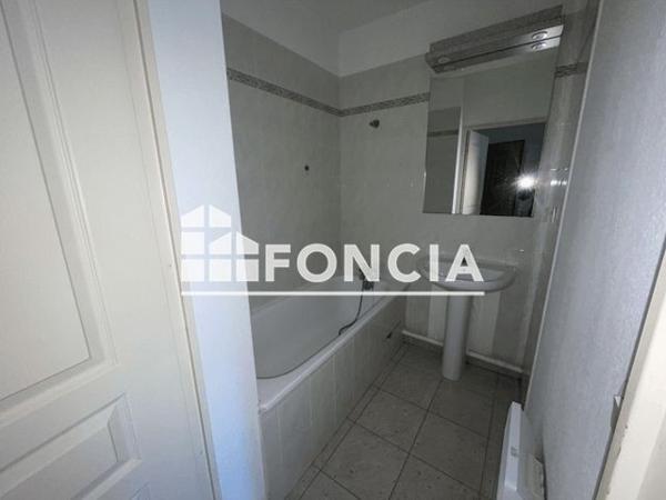 Location Studio 25.4 m² - 25 RUE DORIS Montpellier 34000