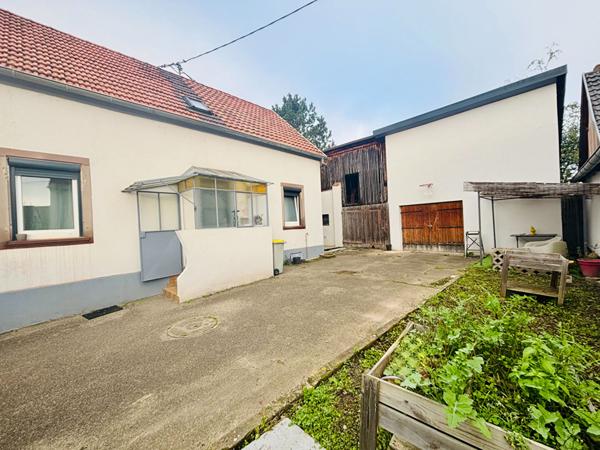A vendre en exclusivité - Charmante maison 90 m2 avec jardin terrasse et garage, proche commodités à Ostwald