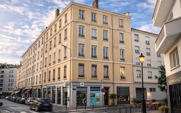 Appartement à vendre    2 pièces • 40 m2 Lyon 7