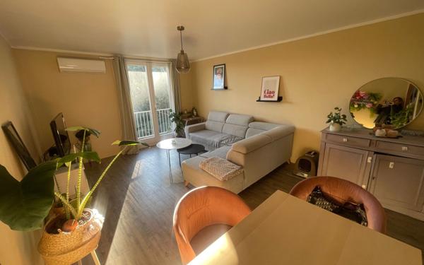 Appartement à vendre    2 pièces • 50 m2 La Seyne-sur-Mer