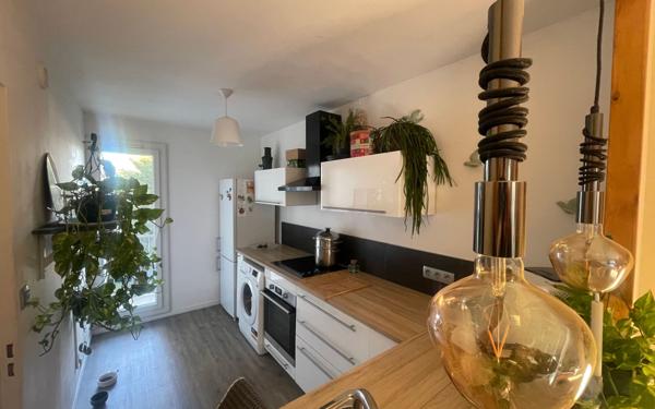 Appartement à vendre    2 pièces • 50 m2 La Seyne-sur-Mer