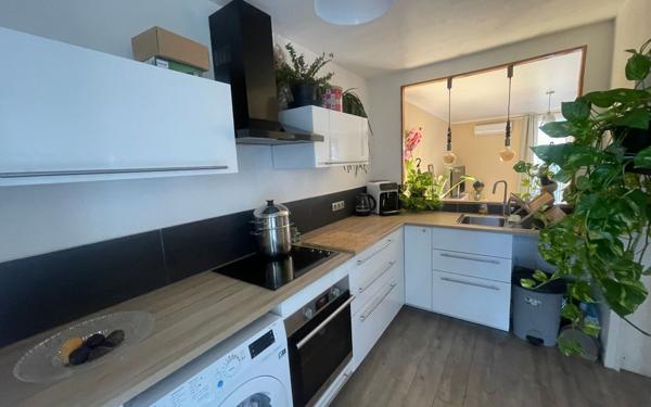 Appartement à vendre    2 pièces • 50 m2 La Seyne-sur-Mer