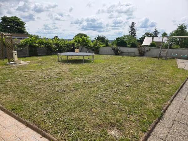 BELLE MAISON CONTEMPORAINE  AVEC UN TERRAIN CONSTRUCTIBLE