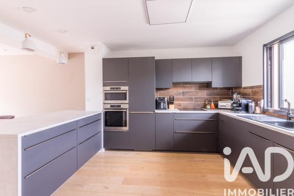 Maison à vendre 7 pièces 155 m² Houilles