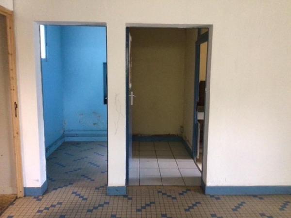 Ancienne salle des fêtes idéal pour association, stockage…..