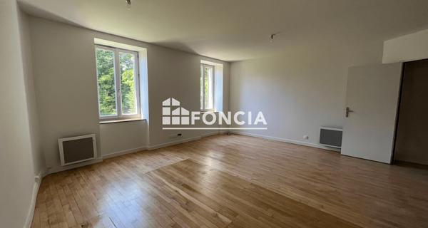 Location Appartement 3 pièces 79.42 m² - Veyre-monton 63960