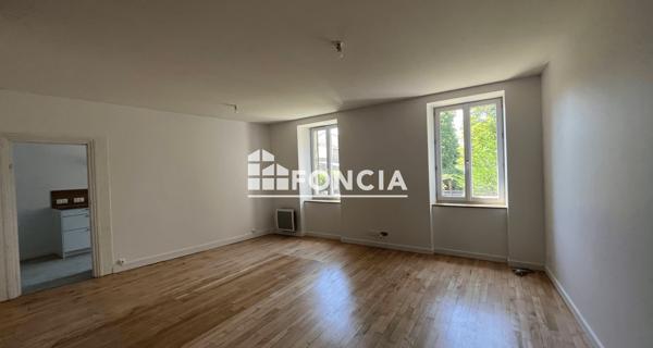 Location Appartement 3 pièces 79.42 m² - Veyre-monton 63960
