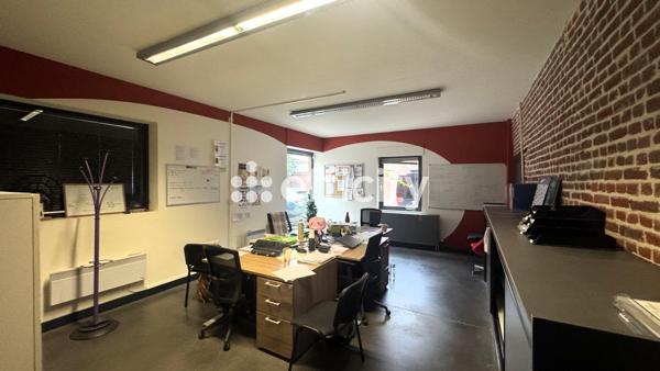 Bureau 10 pièces - 636 m²