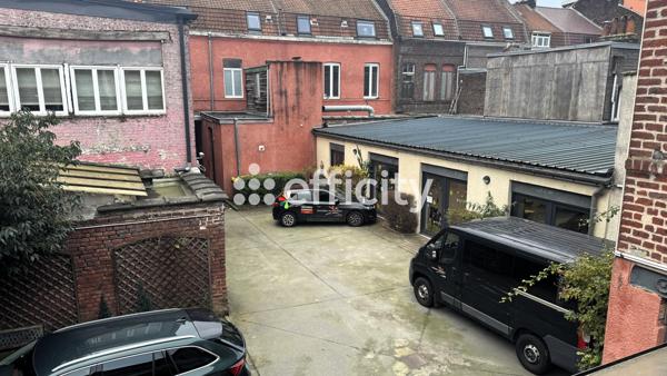 Bureau 10 pièces - 636 m²