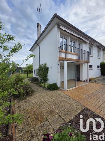 Maison 5 pièces de 103 m² à Moulins (03000)