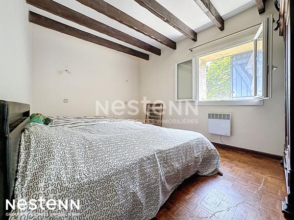 Opportunité rare dans le joli village de Névian! appartement avec TERRASSE ET COUR privée