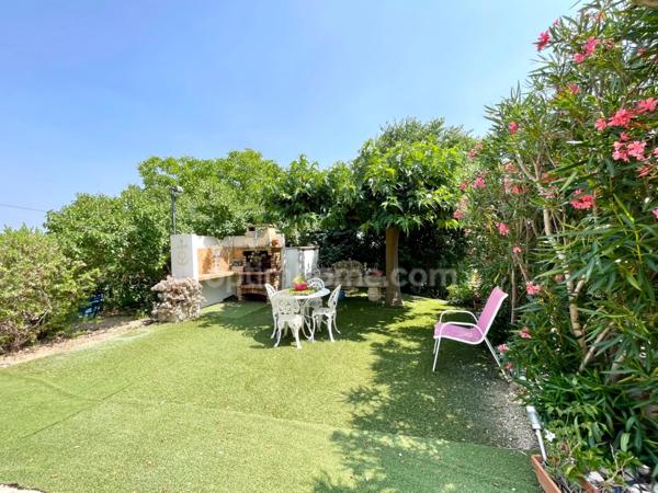 MAS AVEC PISCINE ET DÉPENDANCE BELLEGARDE