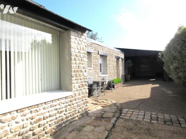 ENSEMBLE DE 2 MAISONS + HANGAR