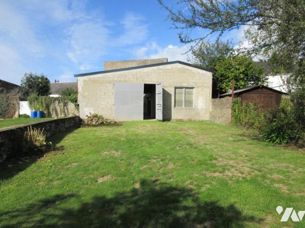 ENSEMBLE DE 2 MAISONS + HANGAR