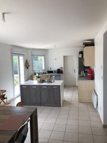 SEGRE - Beau Pavillon 5 Pièces de 90m2