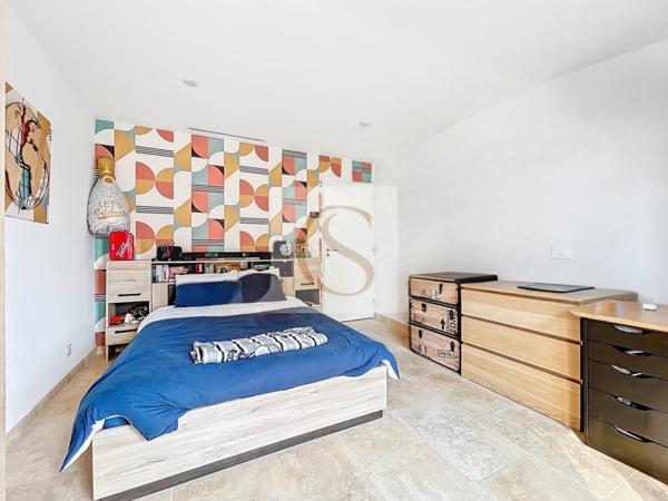 Maison à vendre 10 pièces de 247 m²