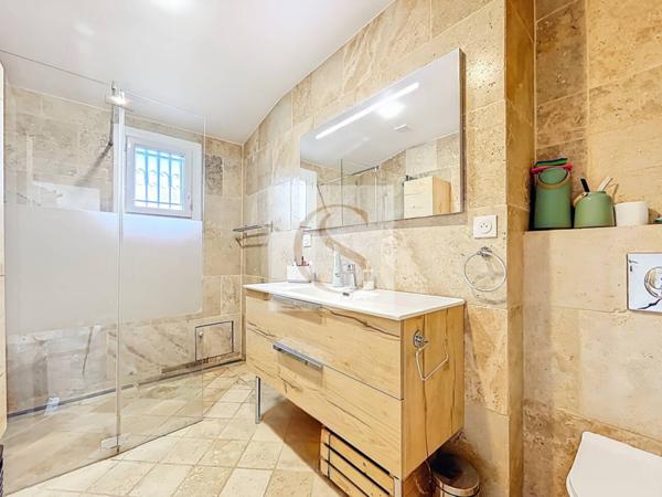 Maison à vendre 10 pièces de 247 m²