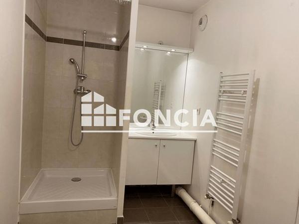 Location Studio 25.1 m² - 23/34 RUE CLAUDE NICOLAS LEDOUX Creteil 94000