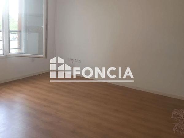 Location Studio 25.1 m² - 23/34 RUE CLAUDE NICOLAS LEDOUX Creteil 94000