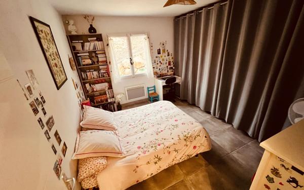 Maison à vendre    4 pièces •  Barjac