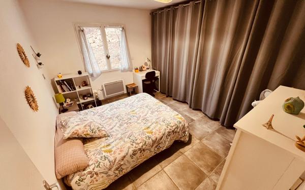 Maison à vendre    4 pièces •  Barjac