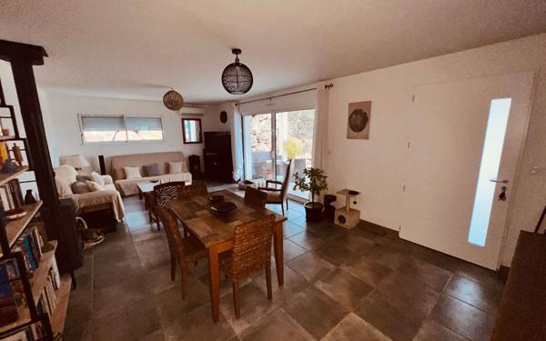 Maison à vendre    4 pièces •  Barjac