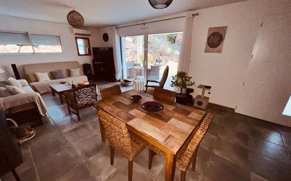 Maison à vendre    4 pièces •  Barjac