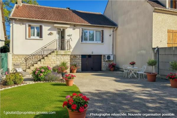 93370 Montfermeil .Maison avec jardin arboré, sous-sol total 60 m²