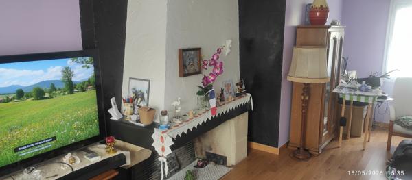 93370 Montfermeil .Maison avec jardin arboré, sous-sol total 60 m²
