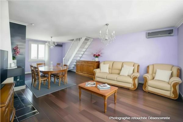 93370 Montfermeil .Maison avec jardin arboré, sous-sol total 60 m²
